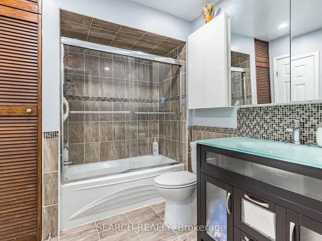 Additional image 24 of 194 Simmons Blvd