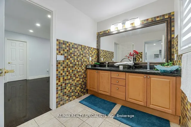 Additional image 26 of 2 Belleville Dr