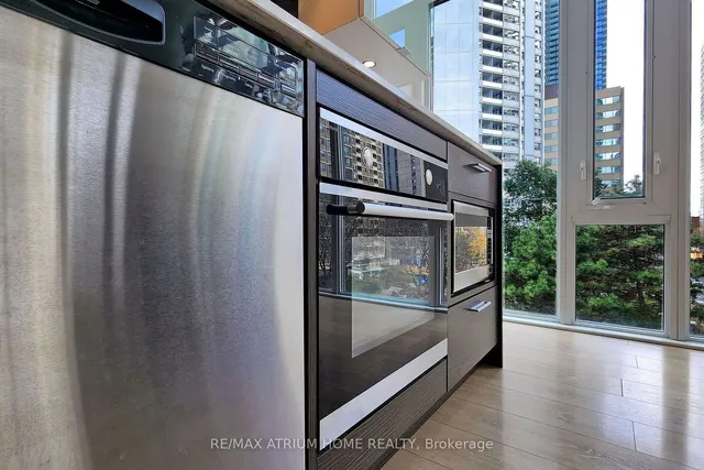 Additional image 24 of 75 St Nicholas St Unit 405