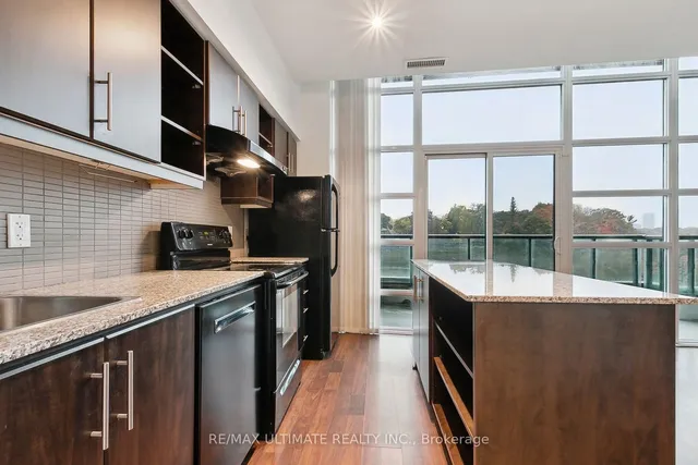 Additional image 24 of 35 Brian Peck Cres Unit 102