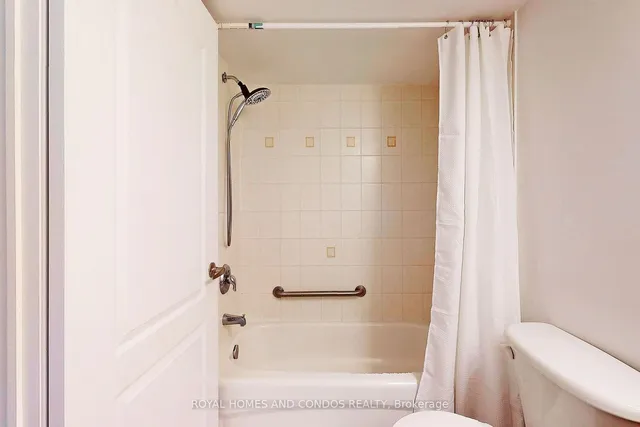 Additional image 36 of 60 Carr St Unit Th5