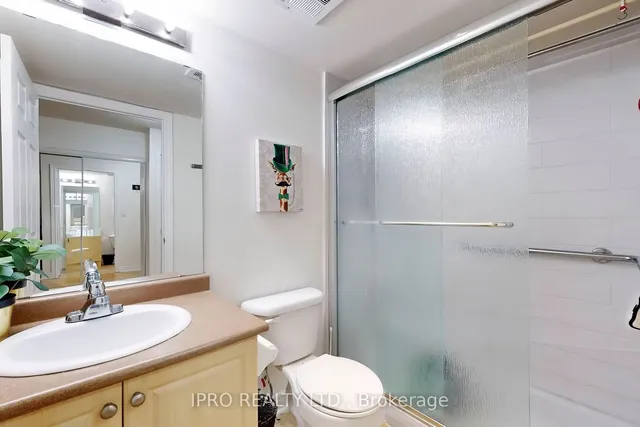 Additional image 30 of 225 Wellesley St Unit 701