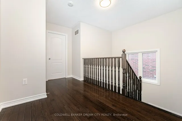 Additional image 21 of 49 Campwood Cres