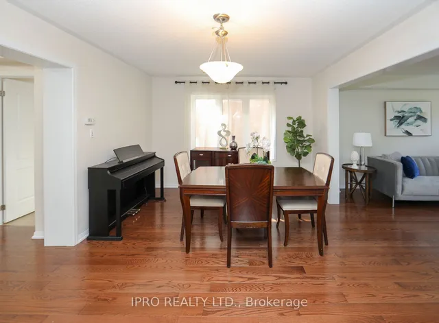 Additional image 6 of 74 Aylesbury Dr