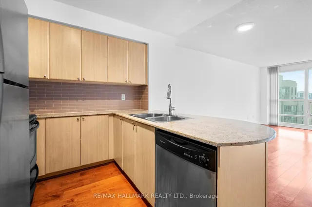 Additional image 15 of 763 Bay St Unit 3011