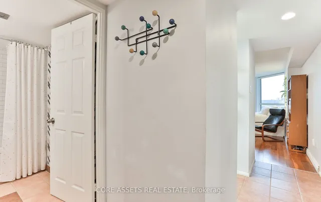 Additional image 3 of 705 King St Unit 1906