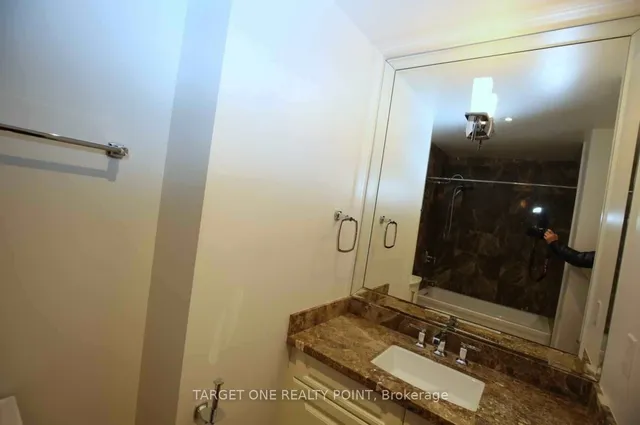 Additional image 19 of 23 Rean Dr Unit PH01