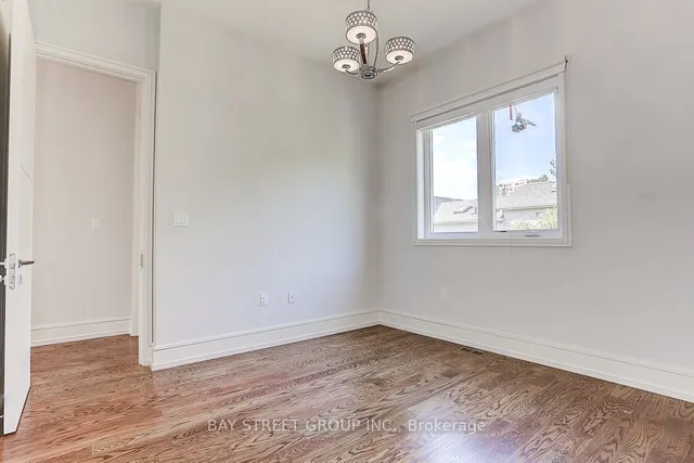 Additional image 27 of 22 Carmichael Ave