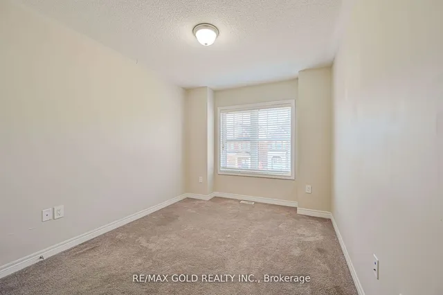 Additional image 33 of 101 Finegan Circ