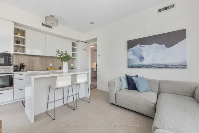 Additional image 7 of 32 Davenport Rd Unit 603