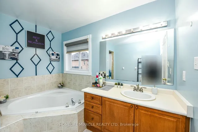 Additional image 23 of 94 Saintsbury Cres