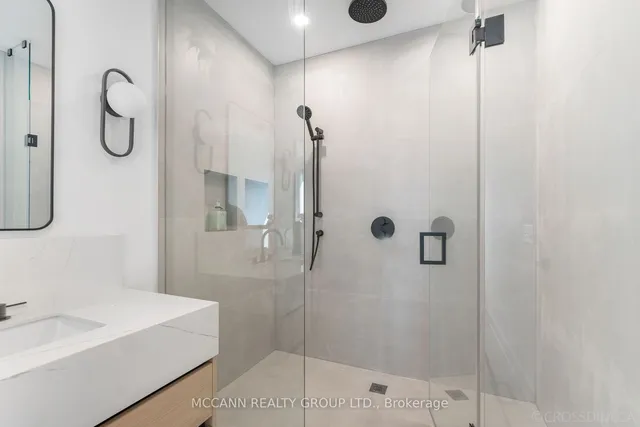 Additional image 21 of 45 Lanark Ave