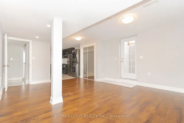 Additional image 33 of 41 Kalahari Rd