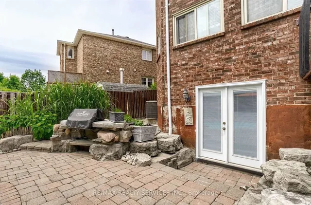Additional image 20 of 104 Lord Simcoe Dr