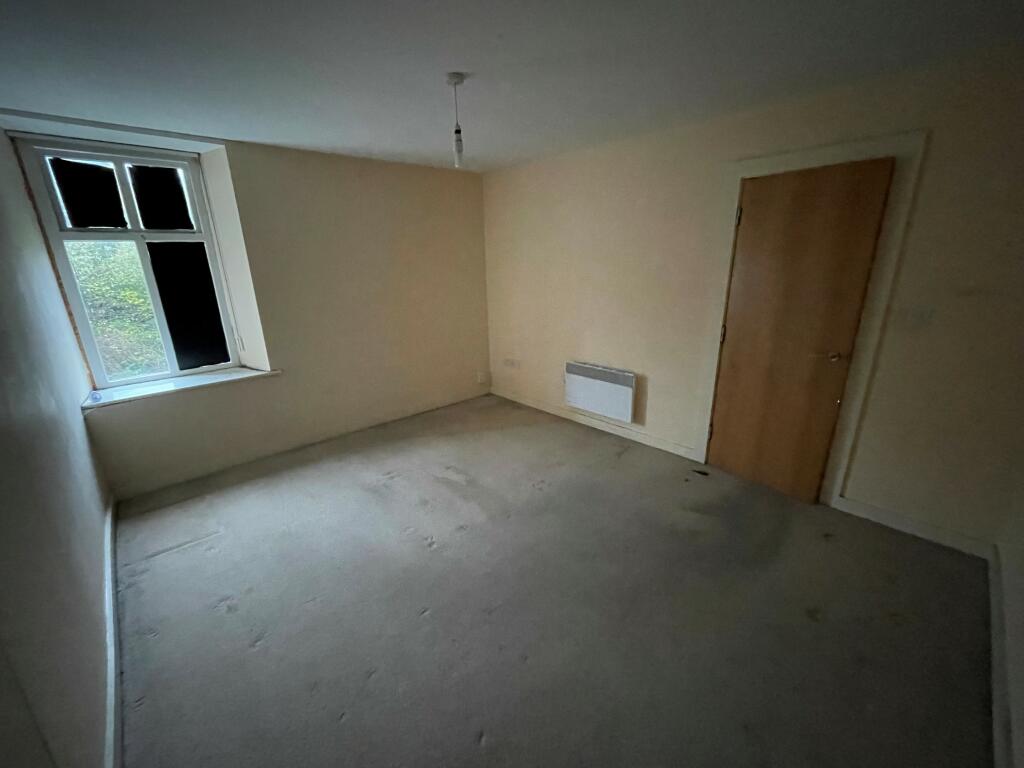 Additional image 3 of 114D Westgate, Burnley, Lancashire BB11 1SD