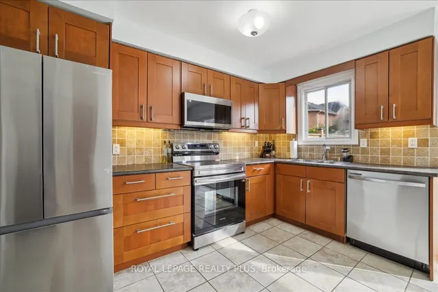 Additional image 12 of 31 Fiddleneck Cres