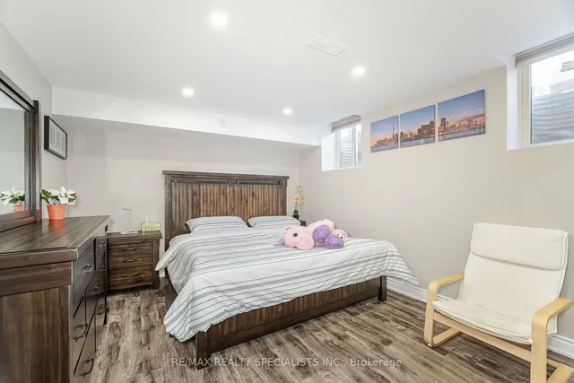 Additional image 30 of 8 Herringbone Cres