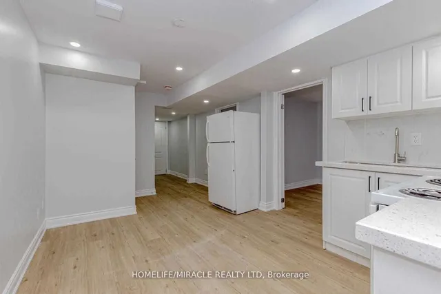 Additional image 33 of 44 Leatherhead Crt