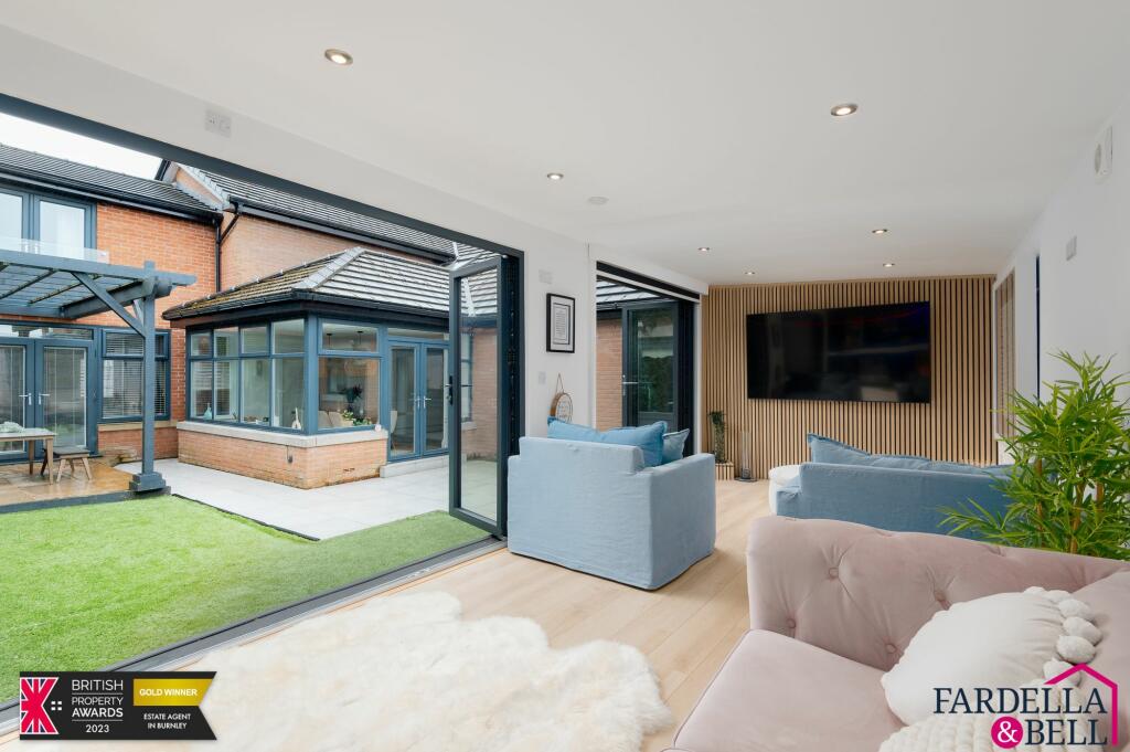 Additional image 35 of Hill Crest Avenue, Burnley, BB10