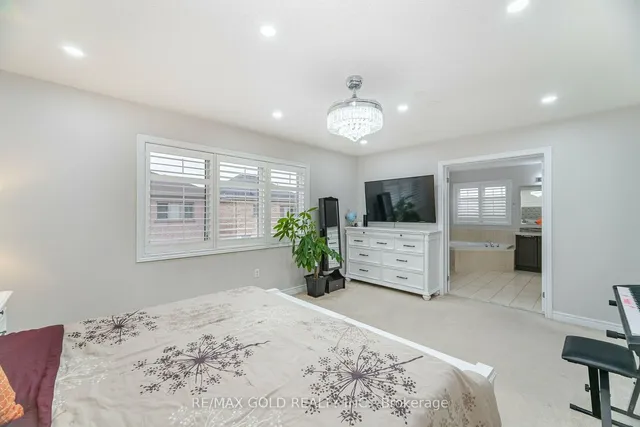 Additional image 22 of 24 Campwood Cres