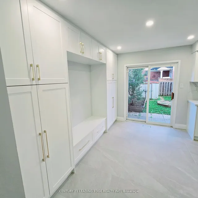 Additional image 9 of 15 Hackberry Gate