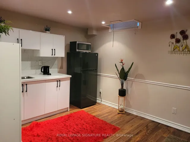 Additional image 6 of 35 Lawndale Cres