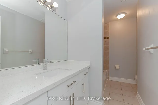 Additional image 22 of 17 Town House Cres