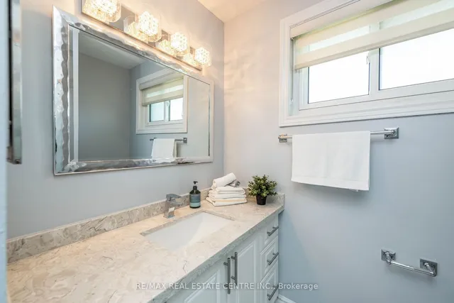 Additional image 27 of 46 Wilton Dr