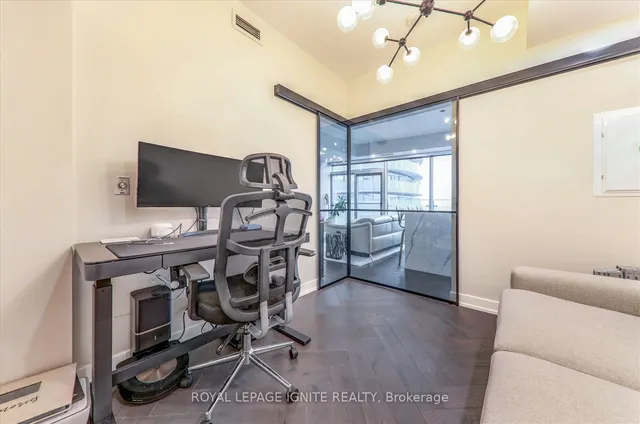 Additional image 19 of 14 York St Unit 4406