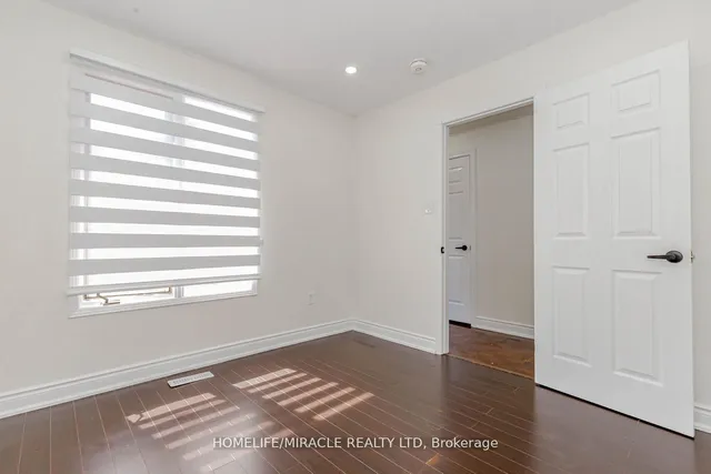 Additional image 22 of 44 Leatherhead Crt