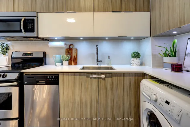 Additional image 10 of 56 Annie Craig Dr Unit 706