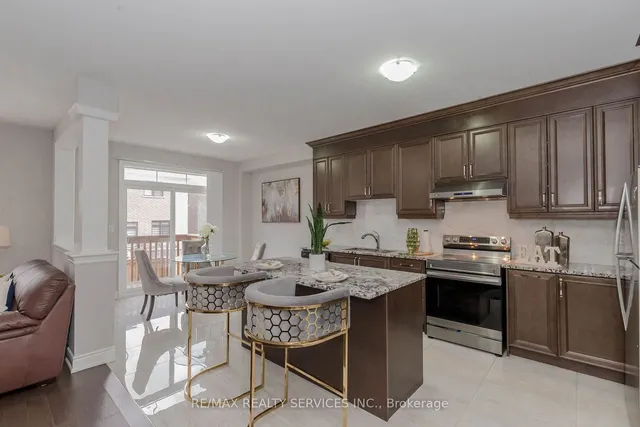 Additional image 15 of 12 Enclave Tr