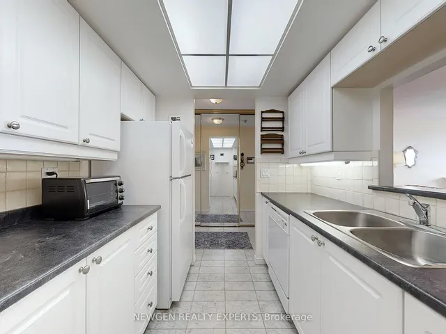 Additional image 11 of 5 Concorde Pl Unit 3202