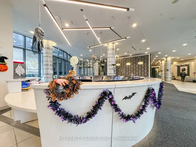 Additional image 29 of 49 East Liberty St Unit 2502