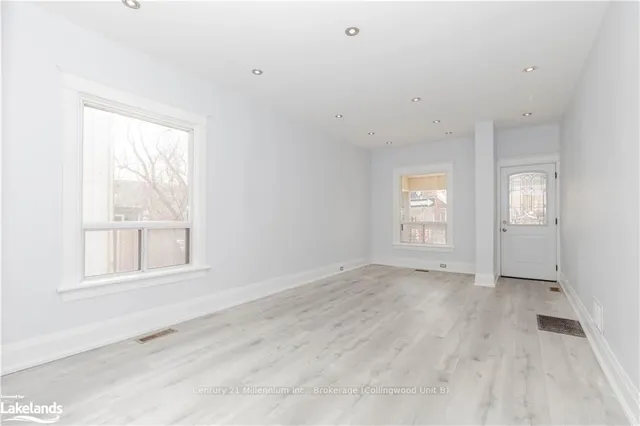 Additional image 36 of 69 LAING St