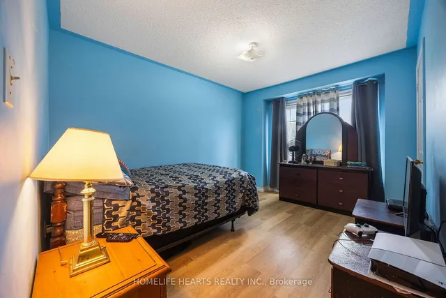 Additional image 29 of 29 Polar Bear Pl