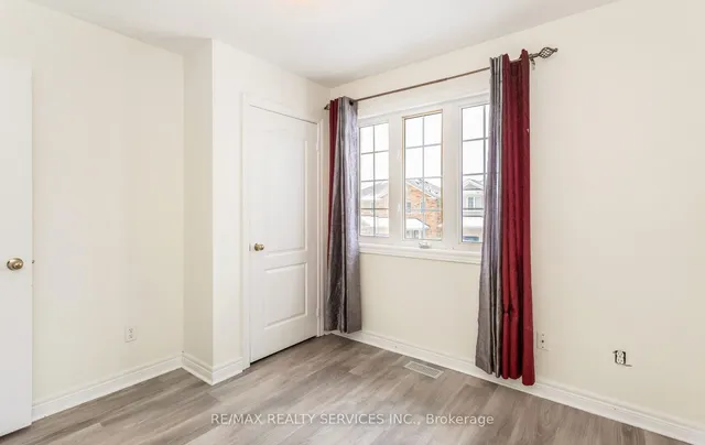 Additional image 28 of 31 Hollingsworth Circ