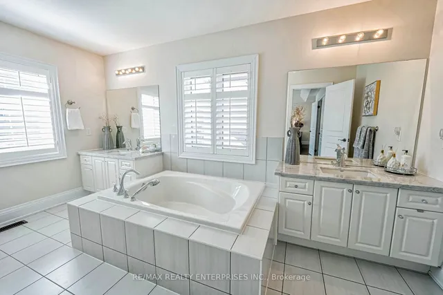 Additional image 16 of 39 Lampman Cres