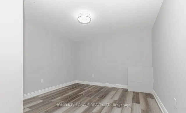 Additional image 34 of 62 Elgin Dr