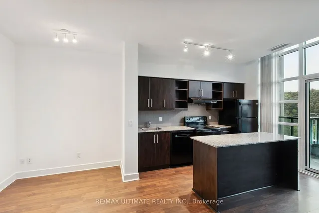 Additional image 20 of 35 Brian Peck Cres Unit 102