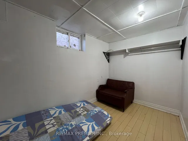 Additional image 14 of 26 Thurrock Rd