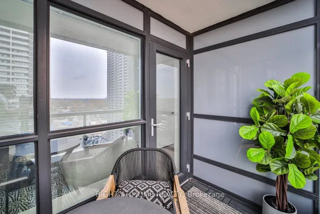 Additional image 21 of 7 Mabelle Ave Unit 1404