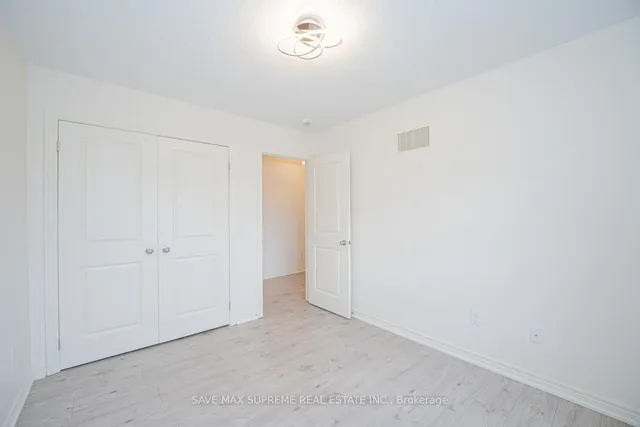 Additional image 27 of 35 Hogan Manor Dr