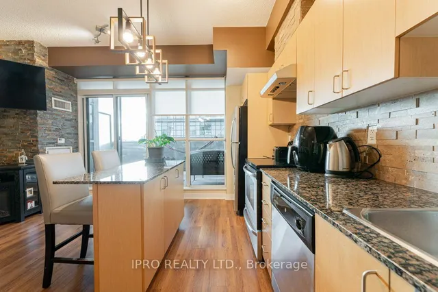 Additional image 14 of 155 Legion Rd Unit 408