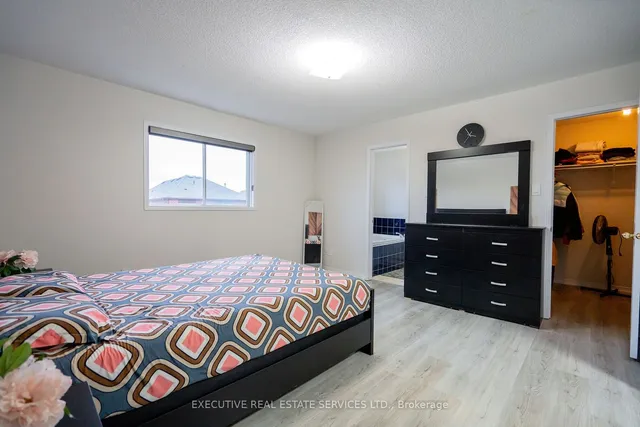 Additional image 20 of 12 Cedarwood Cres
