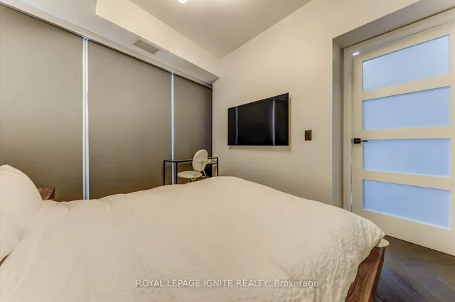 Additional image 22 of 14 York St Unit 4406