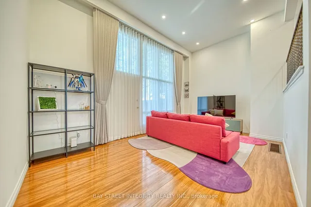 Additional image 4 of 100 Rusty Crestway