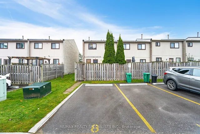 Additional image 39 of 8 Guildford Cres Unit 8