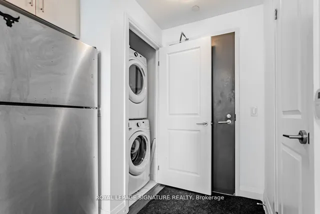 Additional image 13 of 17 Zorra St Unit 412