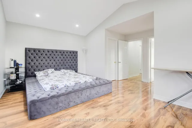 Additional image 25 of 46 Clementine Dr